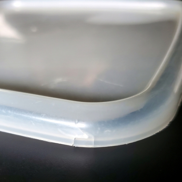 7" Square Blue Willow Metal Baker with Original Plastic Lid by Johnson Brothers - Picture 14 of 16